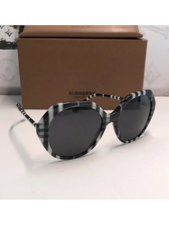 Stylish Black and White Checkered Sunglasses BE4375 4953 main image 9